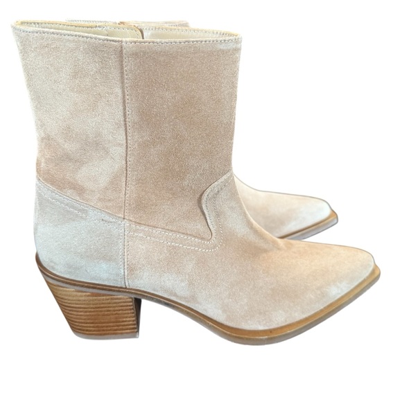 Stuart Weitzman Tate Caramel Western Suede Bootie Size 8